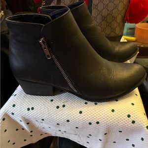 UNIONBAY Black Ankle Booties with Side Zipper